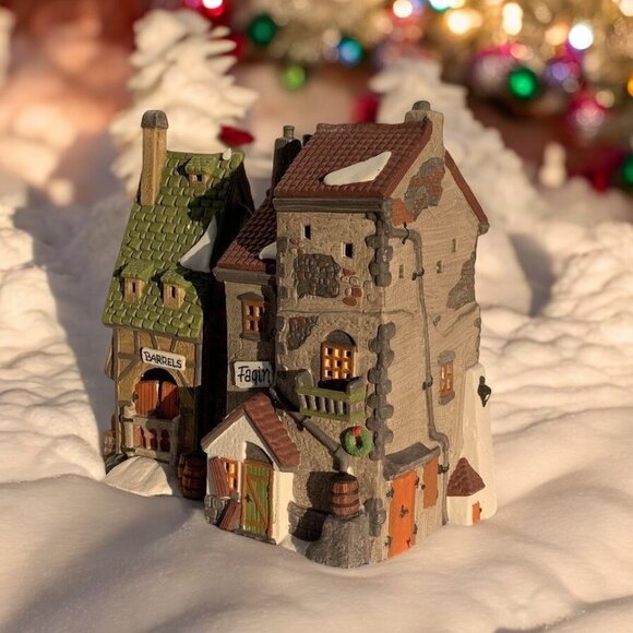 Dept 56 Fagin's Hide-A-Way Dickens Village Lighted Christmas Building - 1991 - Picture 8 of 12